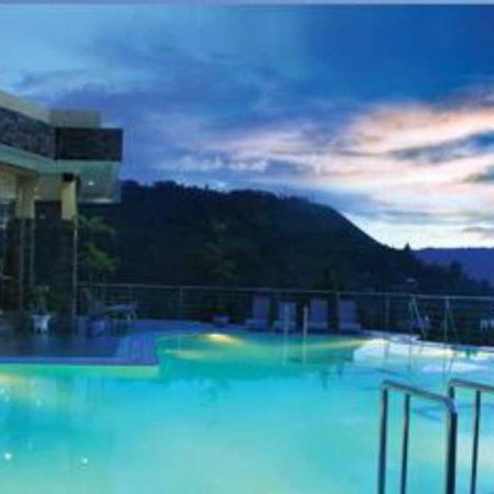 Danau Toba International Cottage Parapat Exterior photo