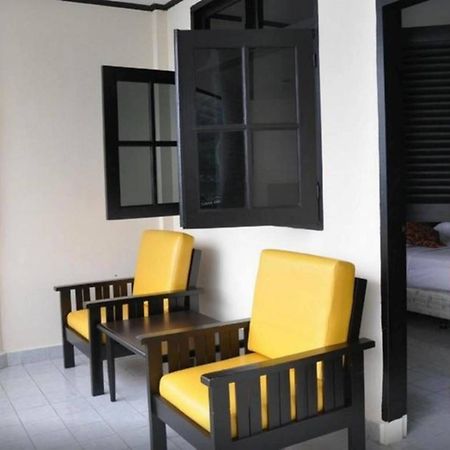 Danau Toba International Cottage Parapat Exterior photo