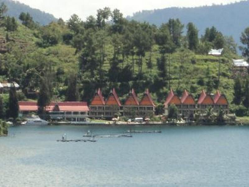 Danau Toba International Cottage Parapat Exterior photo