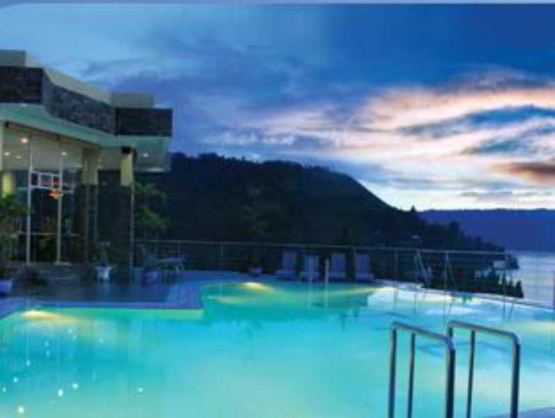 Danau Toba International Cottage Parapat Exterior photo