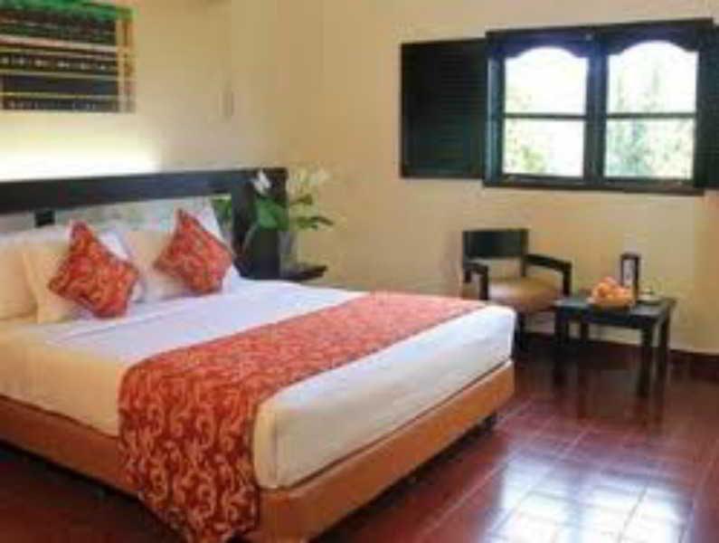 Danau Toba International Cottage Parapat Exterior photo