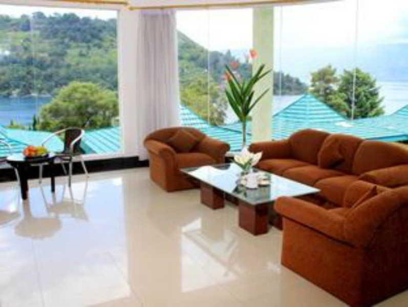 Danau Toba International Cottage Parapat Exterior photo